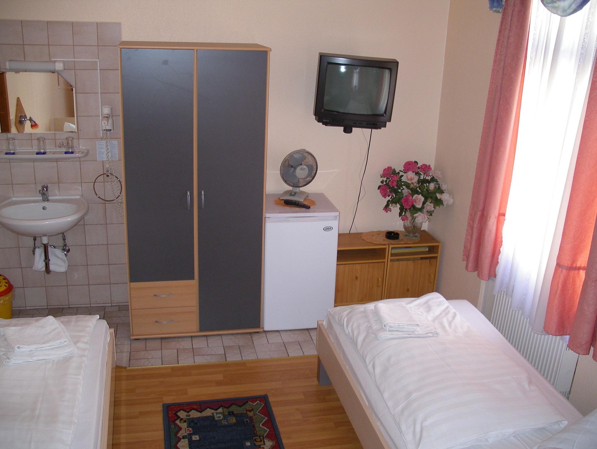Hotel Garni Djaran Offenbach am Main Dış mekan fotoğraf