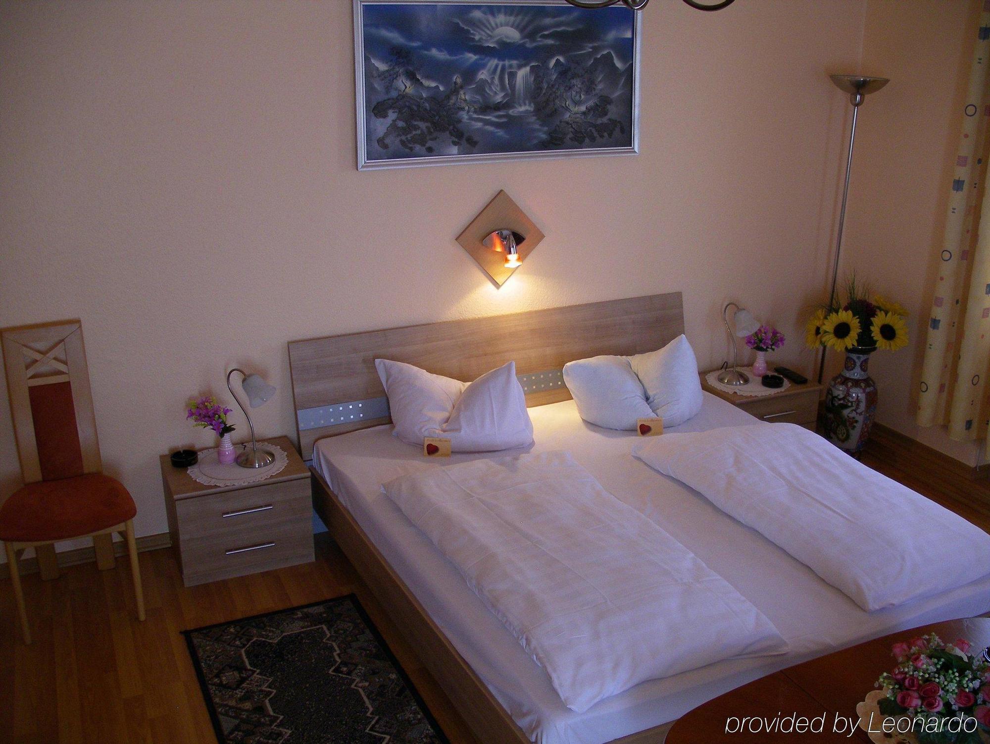 Hotel Garni Djaran Offenbach am Main Oda fotoğraf