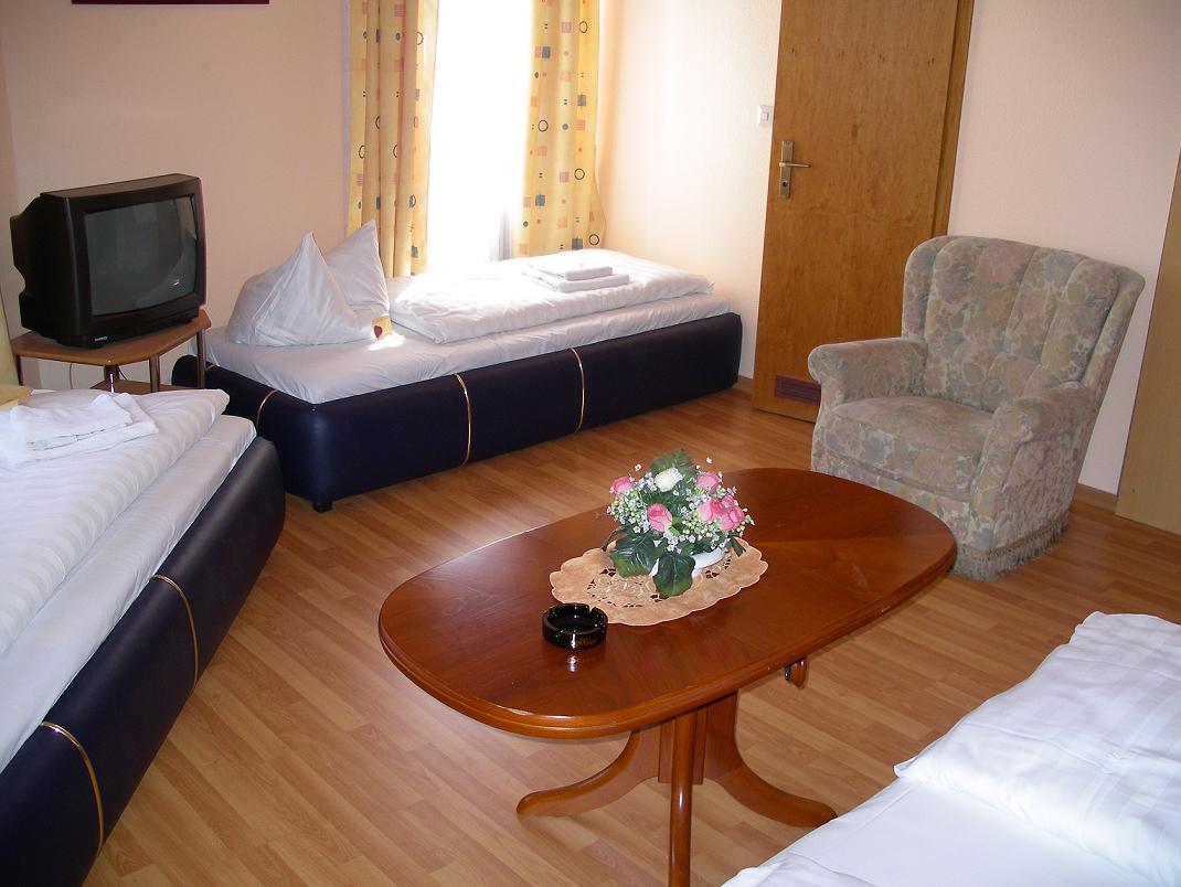 Hotel Garni Djaran Offenbach am Main Dış mekan fotoğraf